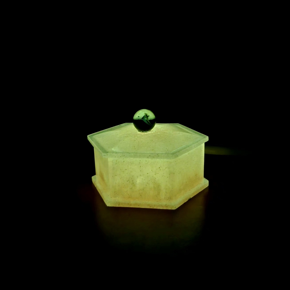 Handmade Glow-In-The-Dark Resin Trinket Box - Picture 4 of 5
